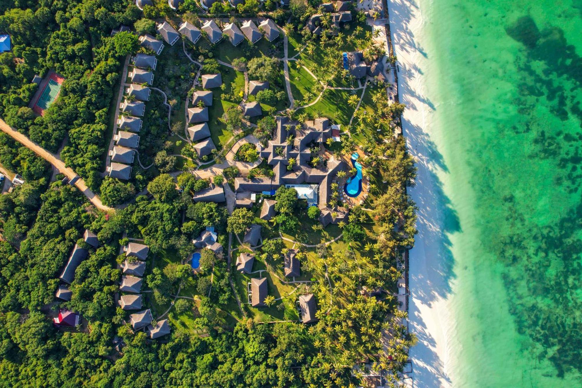 Bluebay Beach Resort & Spa Kiwengwa  Dış mekan fotoğraf